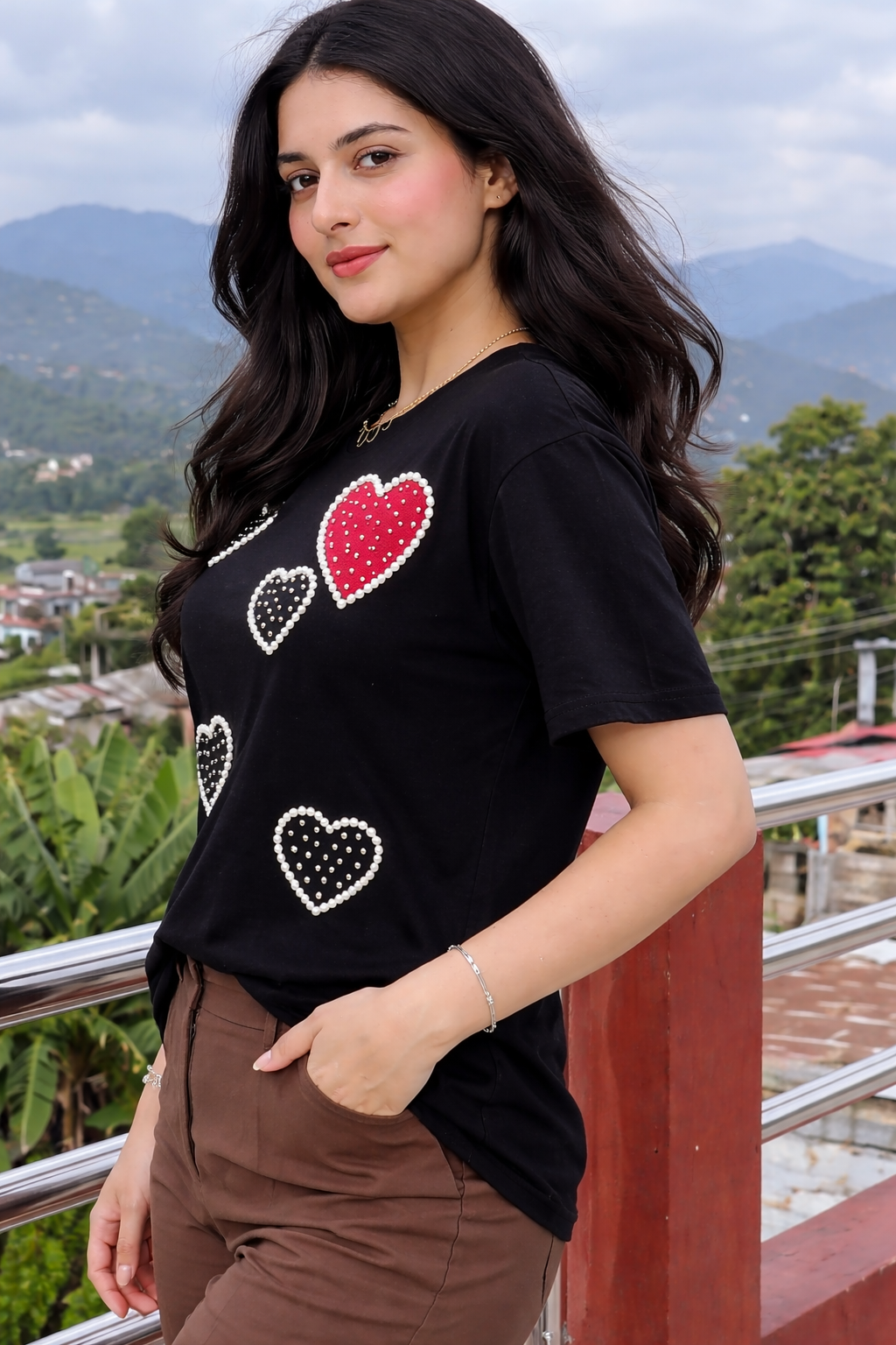 Noir Hearts Luxury Embellished Tee – Black Heart Detail Oversized T-Shirt for Women